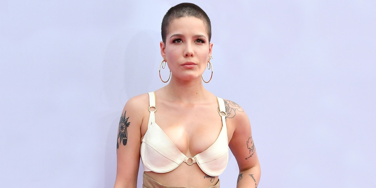 Halsey Is All About the Bra at the 2017 BBMAs