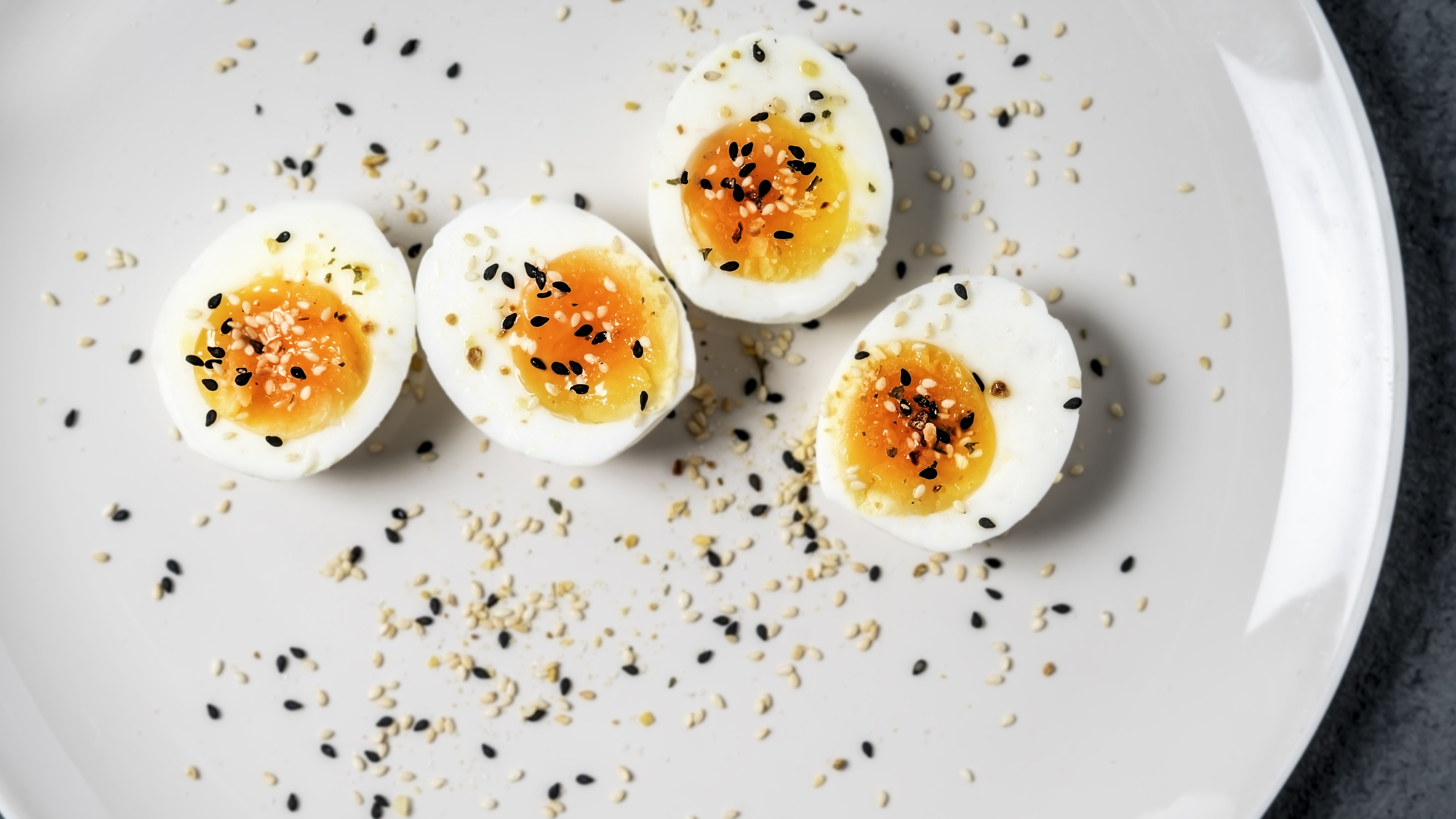 Soft boiled egg Chicken Egg Cups, eggs transparent background PNG clipart