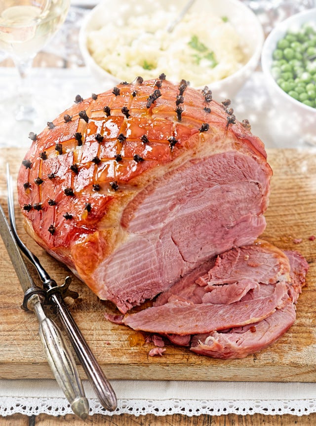 christmas ham with cloves