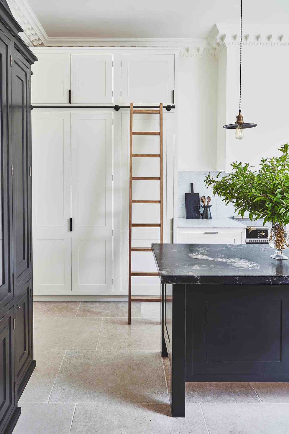 kitchen in hampstead designed by kerri lipsitz﻿