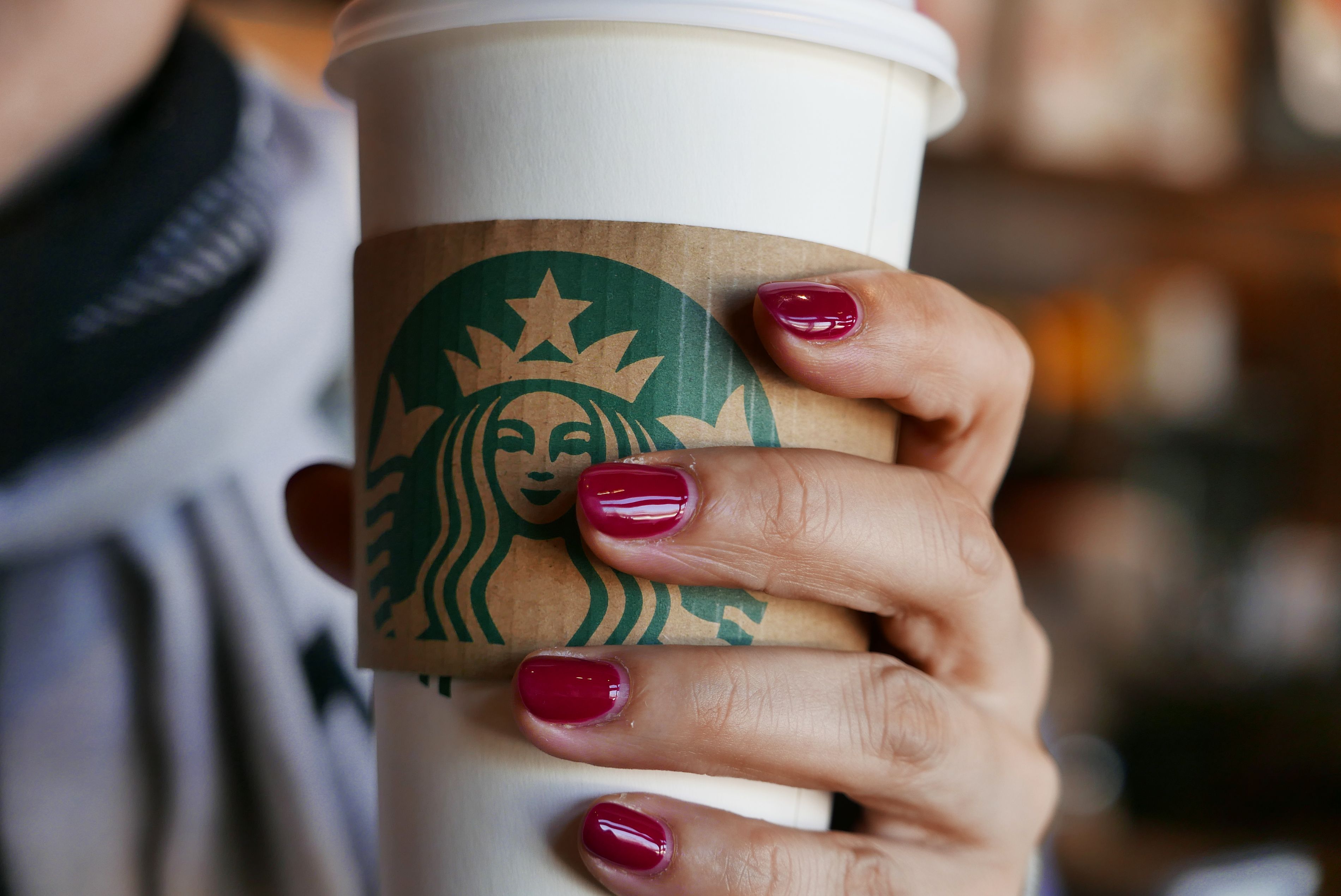 Starbucks' Reusable Tumbler Gives Customers Free Coffee Or Tea Throughout  January