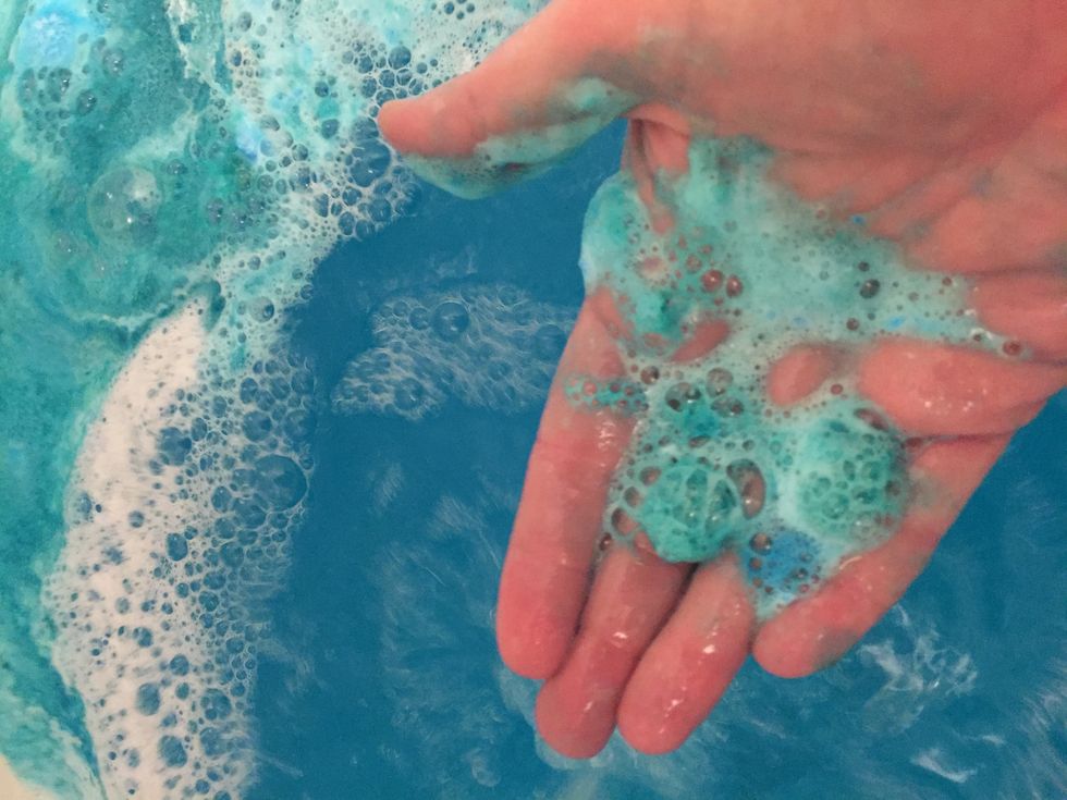 Blue, Turquoise, Aqua, Finger, Hand, Azure, Turquoise, Organism, Foot, Nail, 