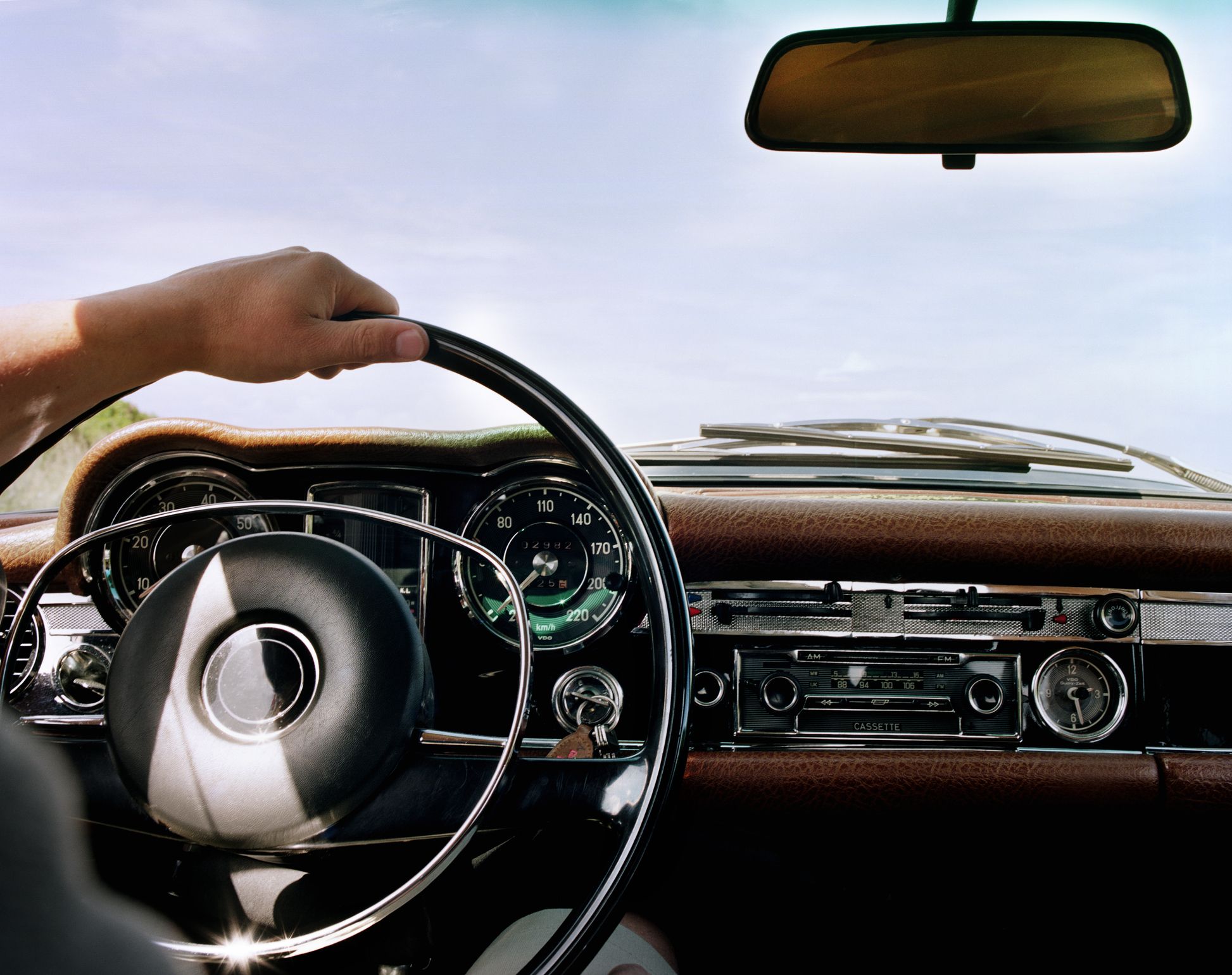 udvikling af Bedrift tolv Finding a Stereo for Your Classic Car | Car and Driver