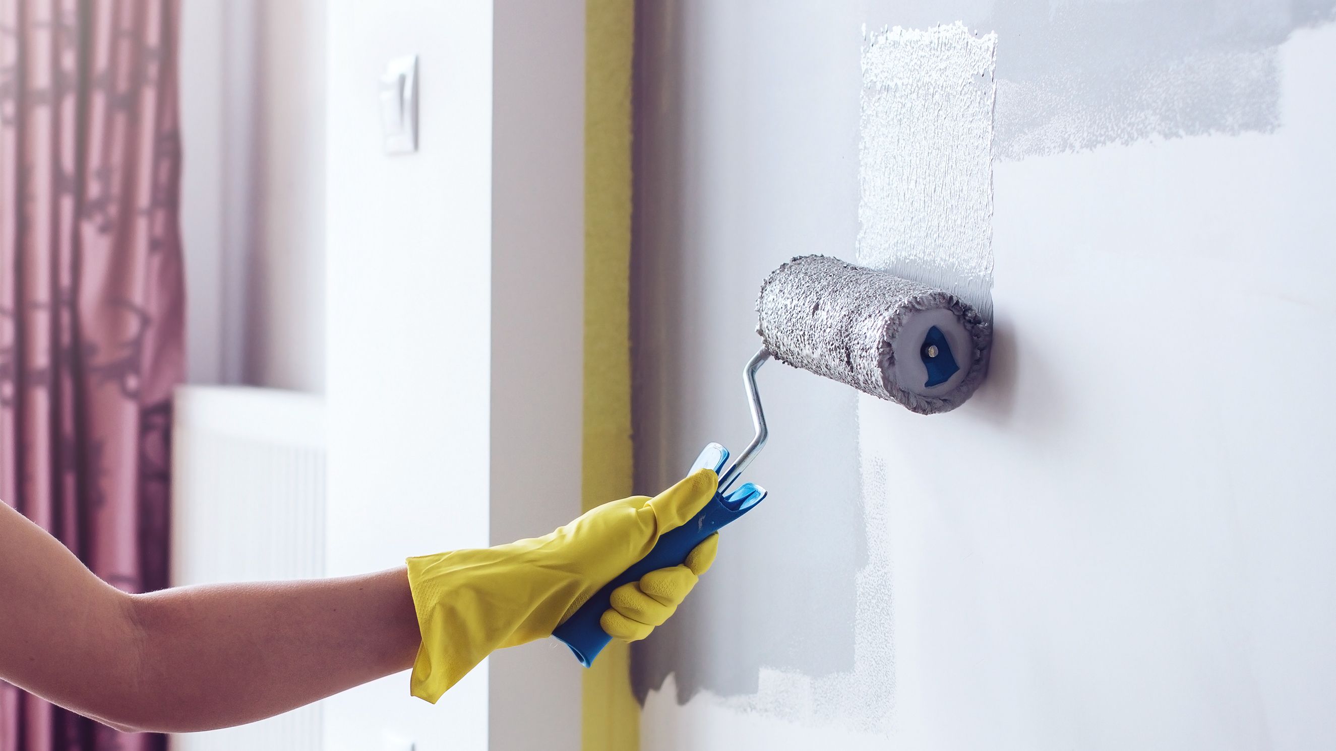 Cómo lijar las paredes de tu hogar antes de pintar