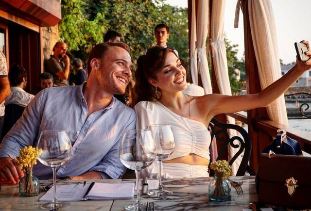 hande erçel y kerem bürsin cumpleaños