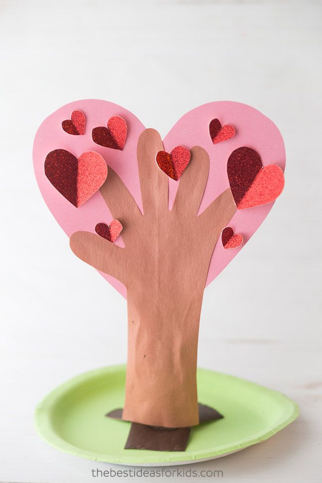 An Easy Valentine's Day Craft for Preschoolers