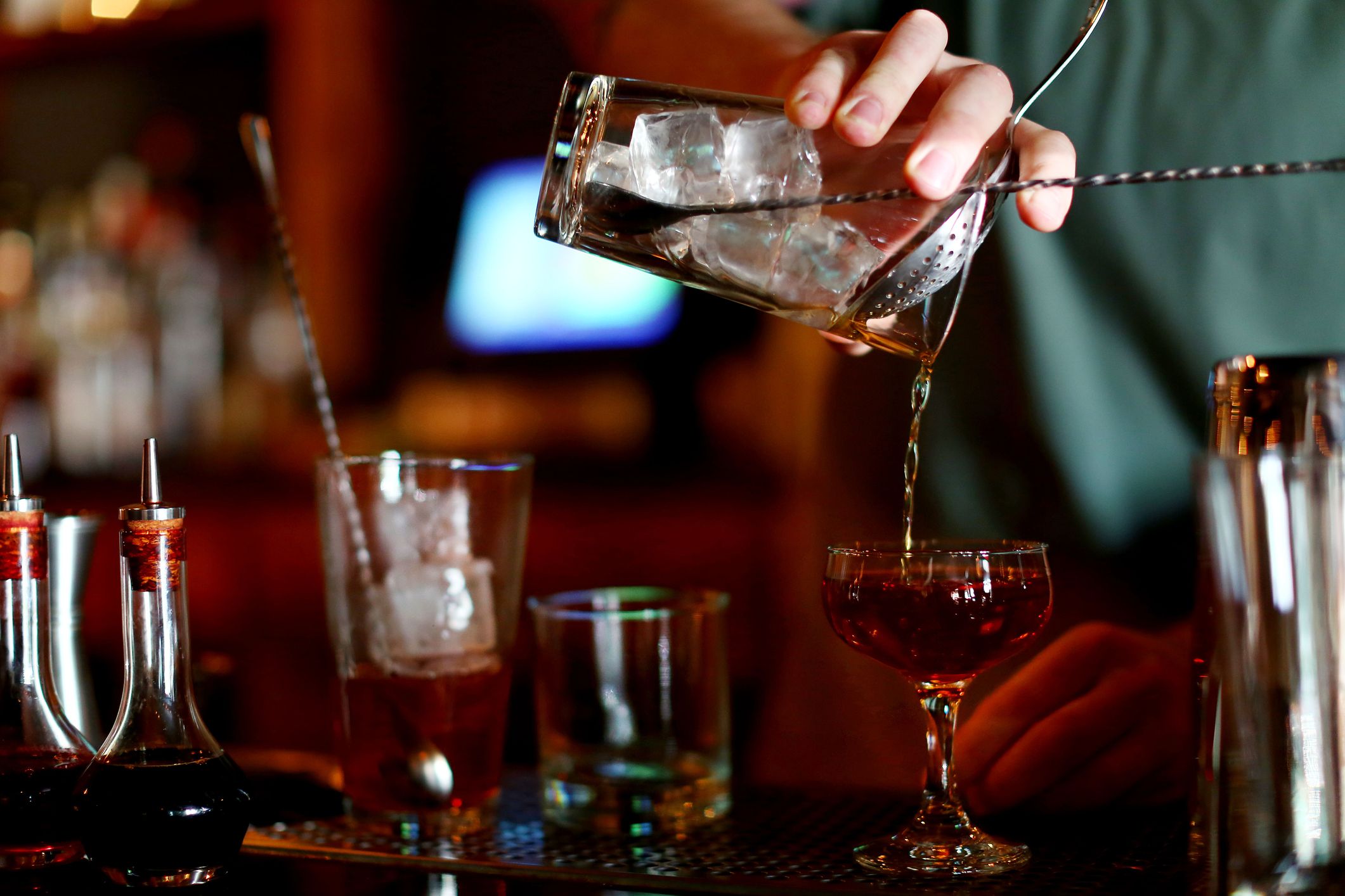 hands going numb alcohol disorders