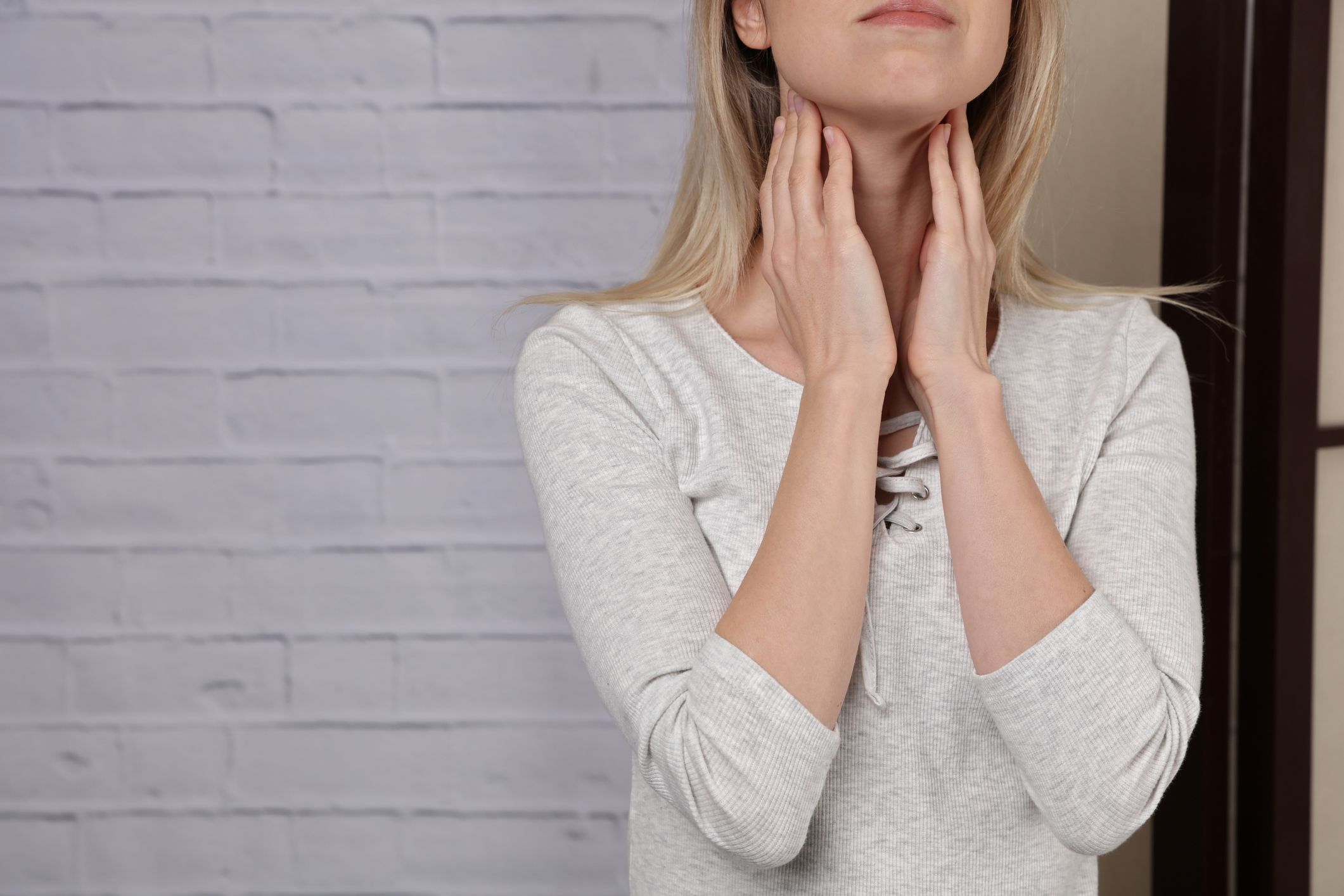 hands going numb thyroid disorders