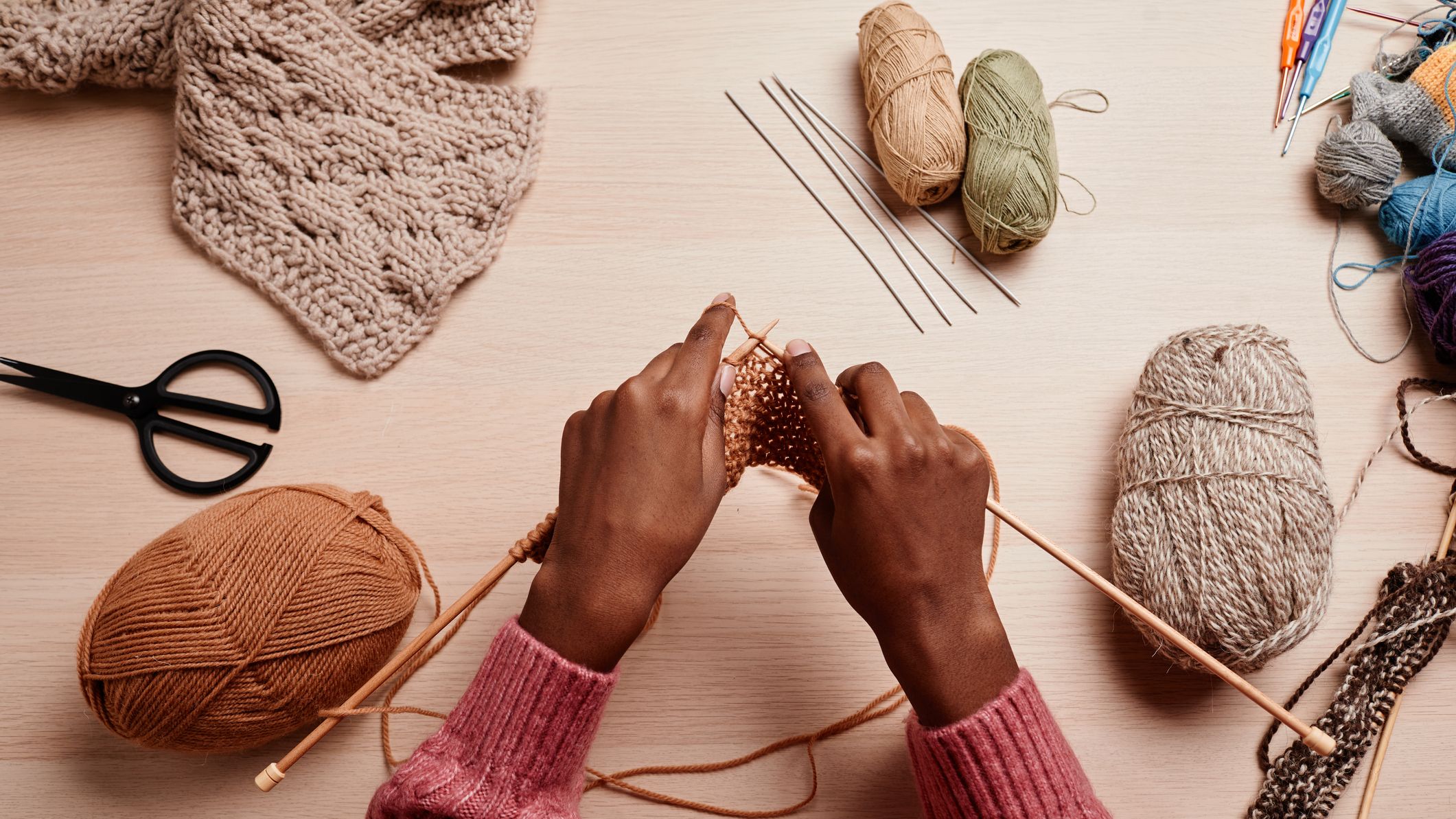 A Beginners Guide To Learn To Knit
