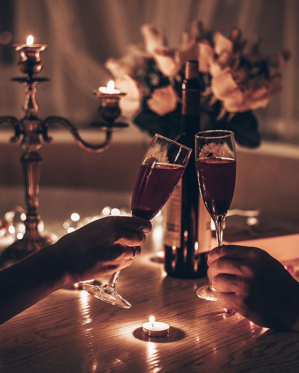 at home date night ideas candlelit night