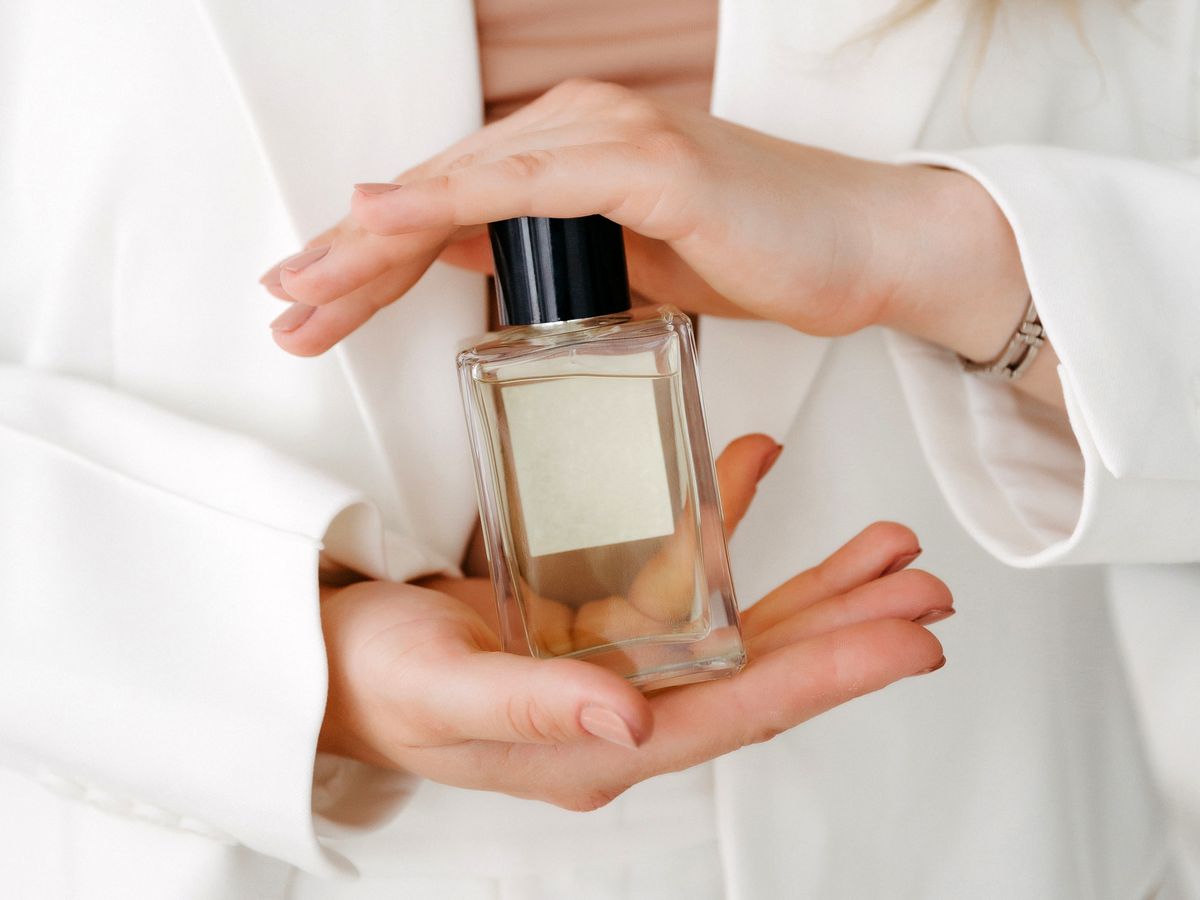 The Art of Perfume: Beautiful Perfume Bottles - Love Happens Mag