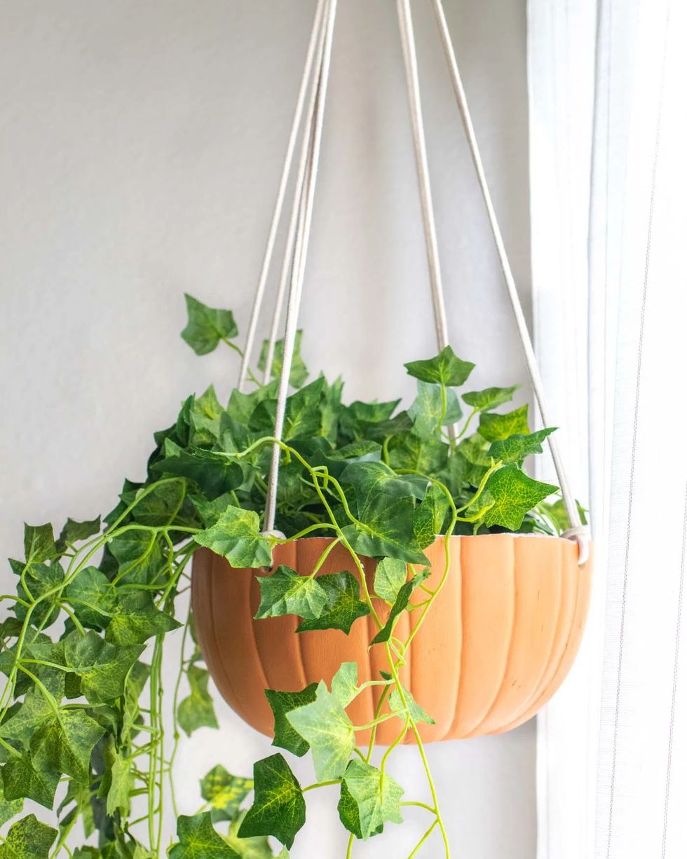 hanging pumpkin planter diy fall decor