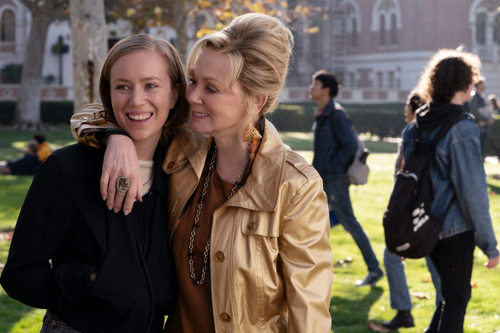 jean smart, hannah einbinder in hacks season 3