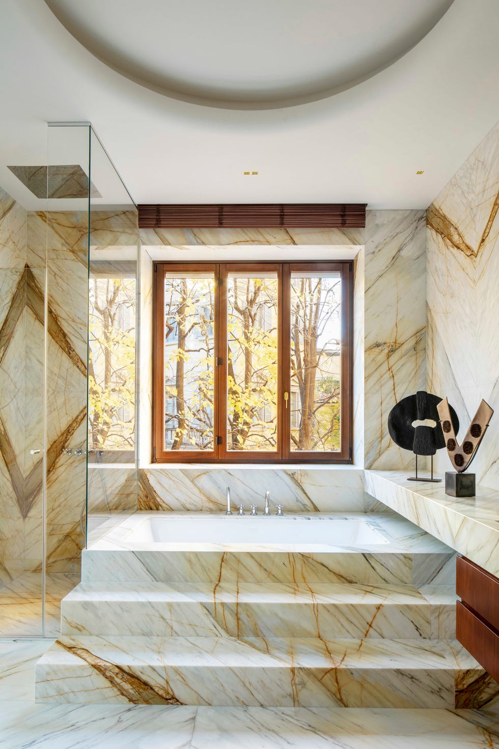 hannes peer milan apartment bathroom photographer helenio barbetta living inside