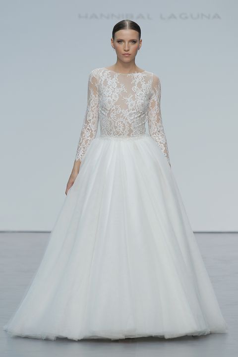 Hannibal Laguna presenta nueva colección de vestidos de novia