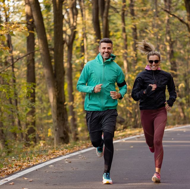 pareja corriendo