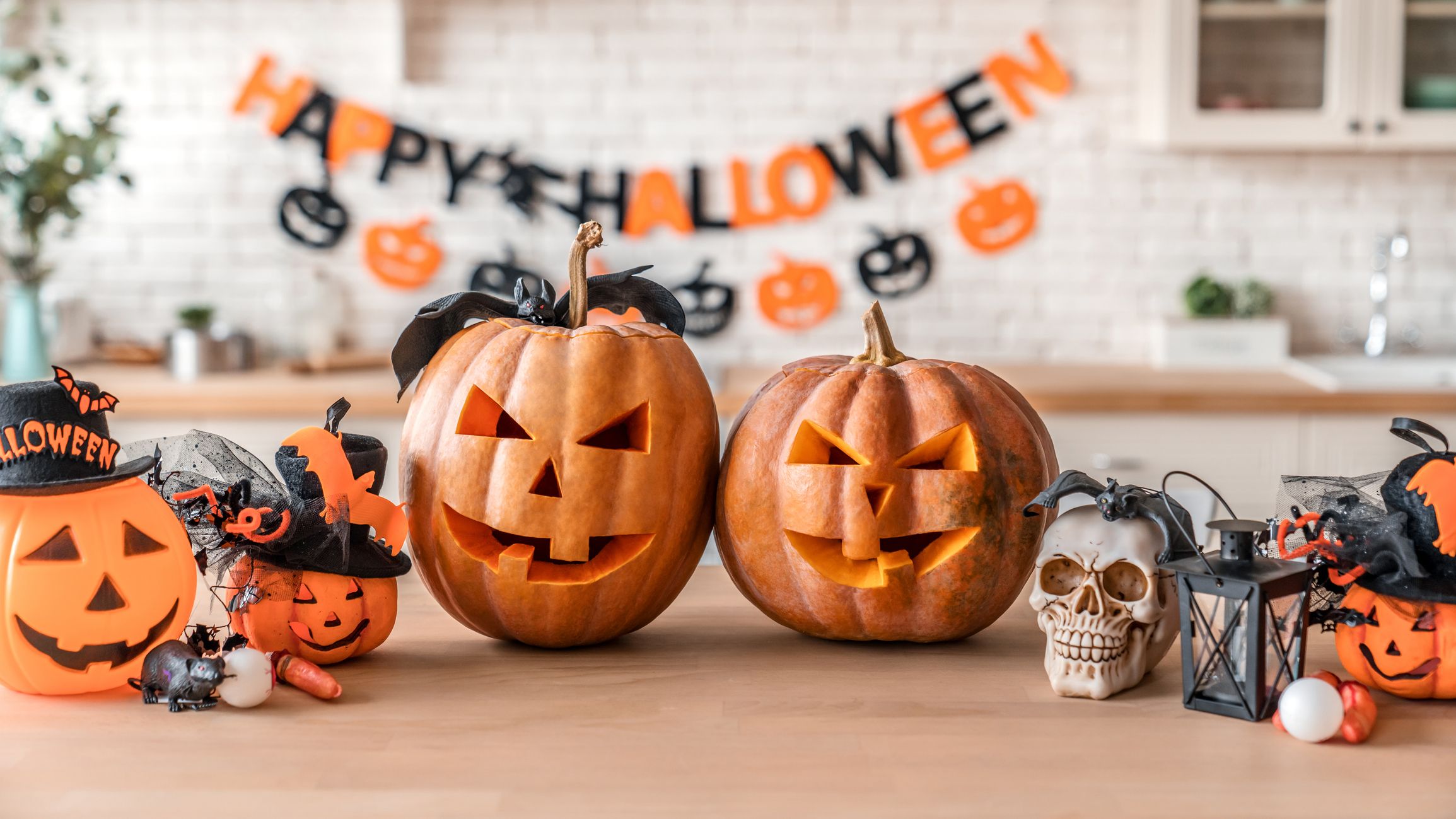 75 Best Halloween Wishes and Spooky Sayings 2023