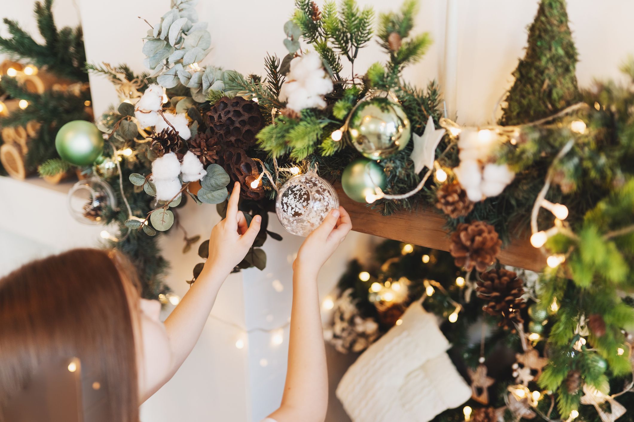 Los Angles' Best Christmas Trees & Decor | Showroom - Aldik Home