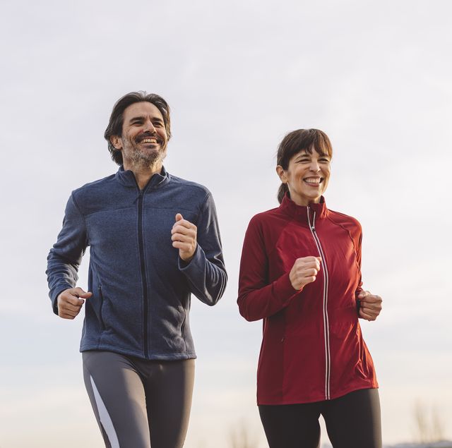 pareja corriendo
