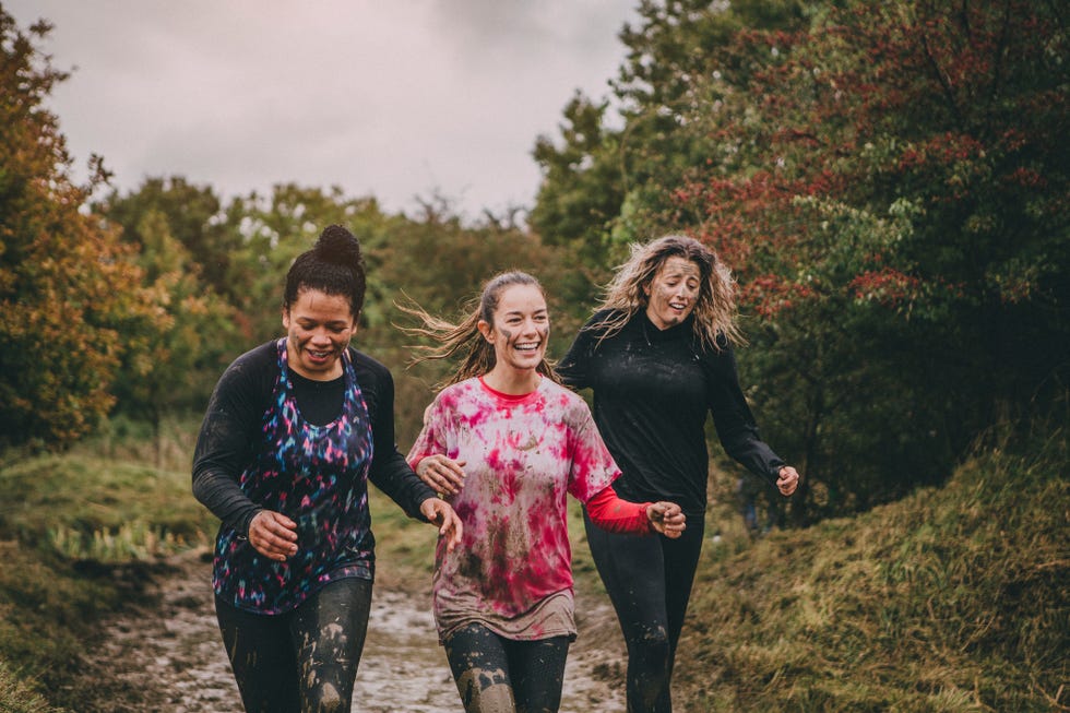 happy women running