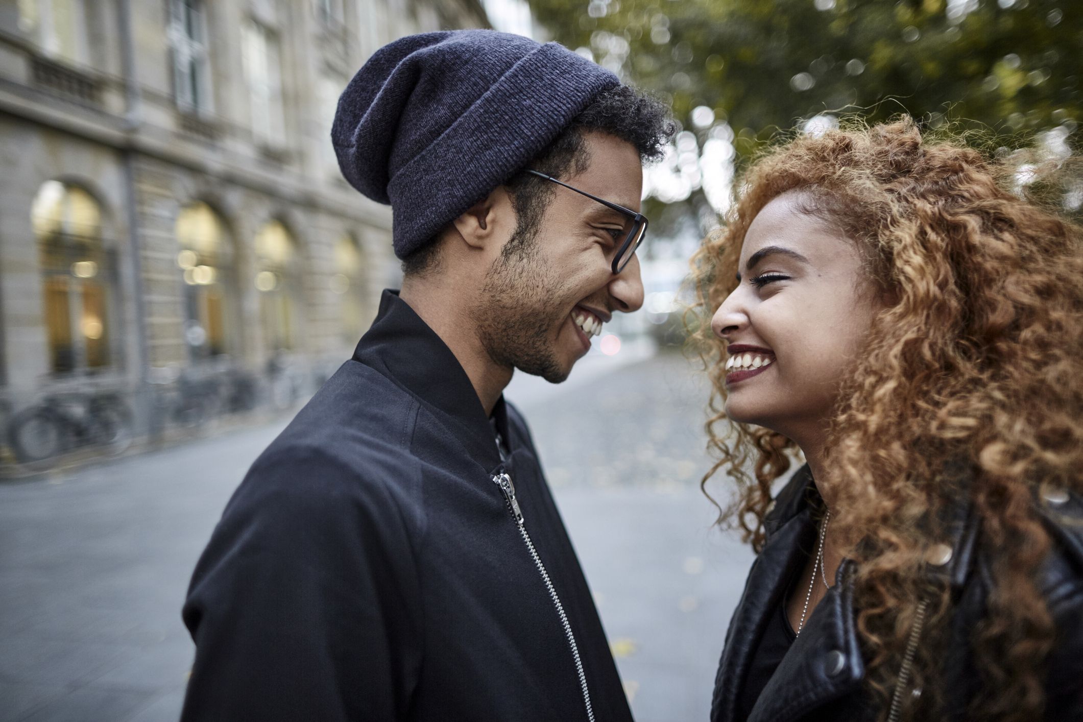 Am I In Love? 16 Signs You're In Love, Per Relationship Experts