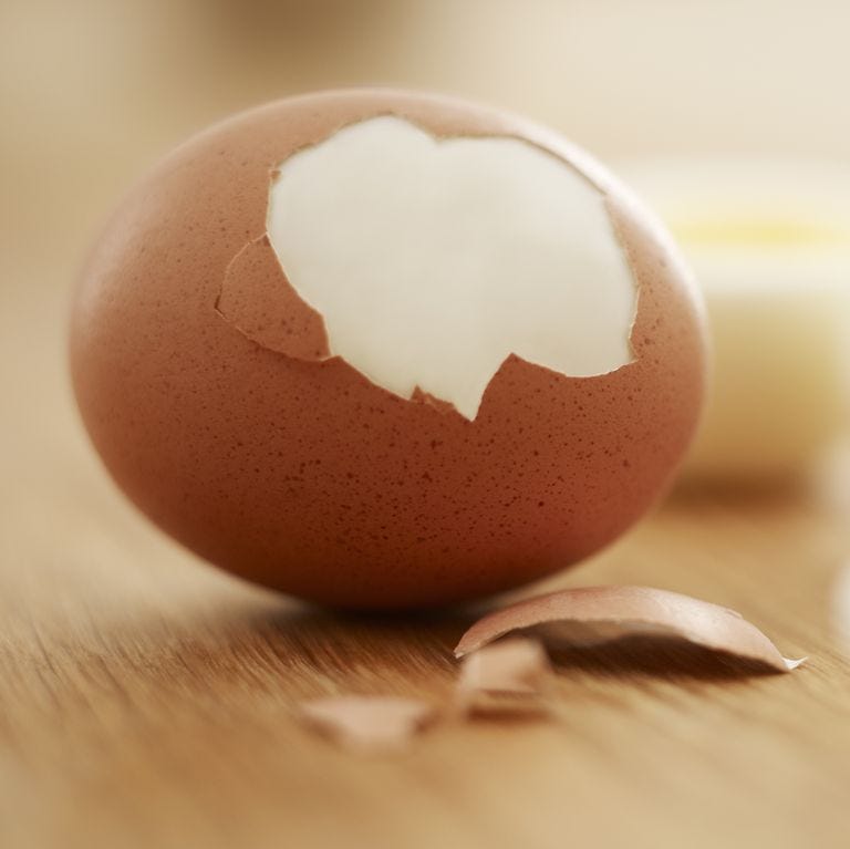Hard-boiled brown eggs