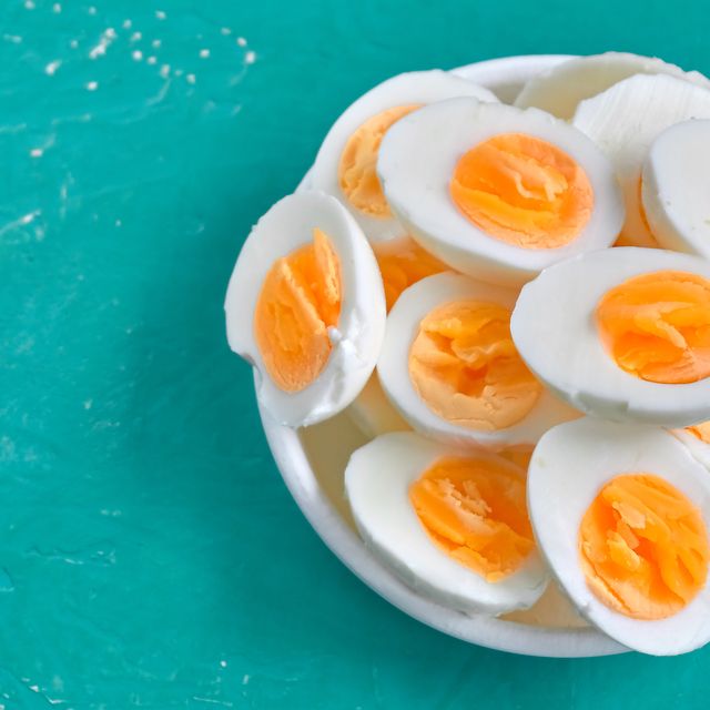 How to Make Perfect Hard Boiled Eggs - How Long to Hard Boil Eggs