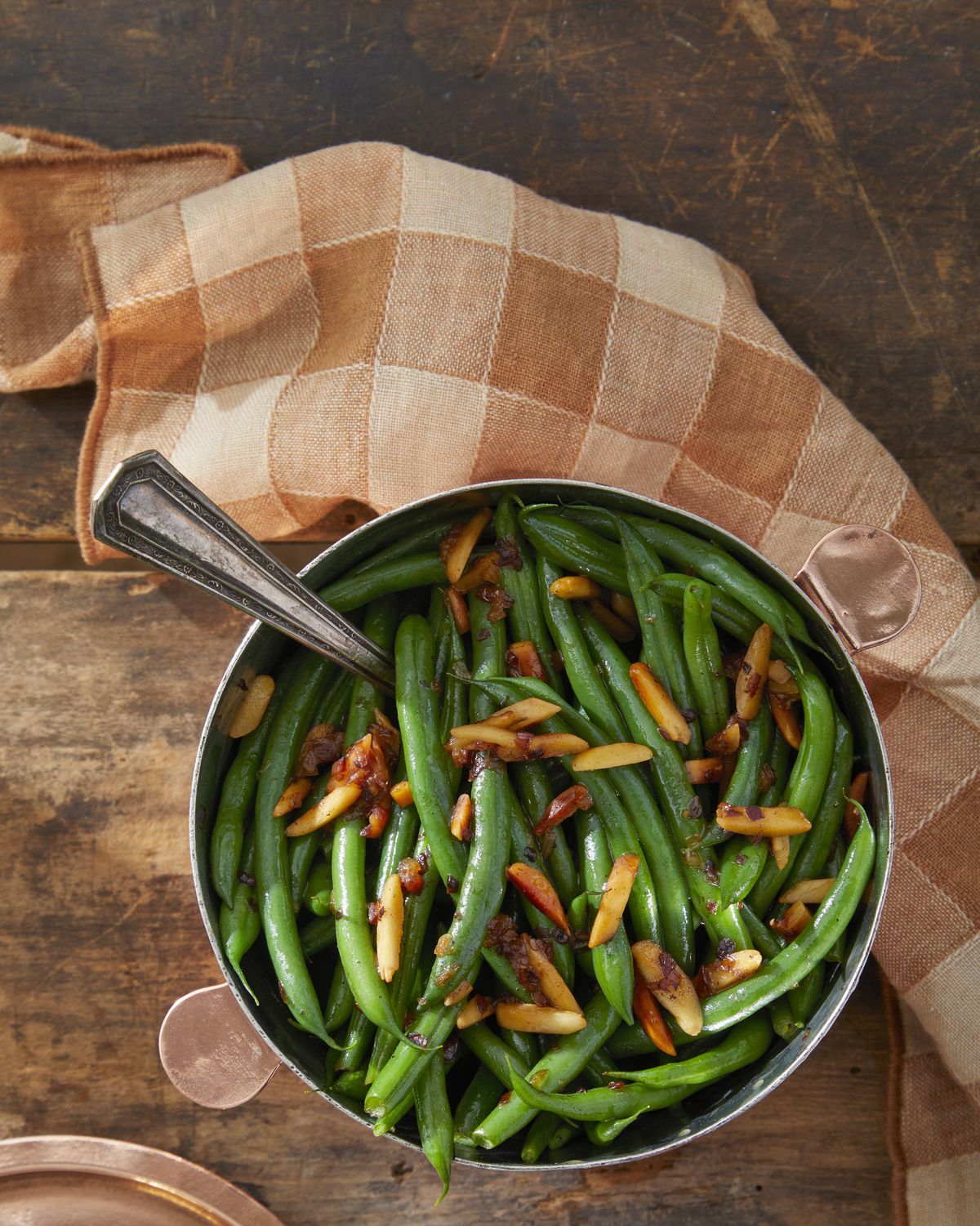 haricots verts with almonds and vermouth