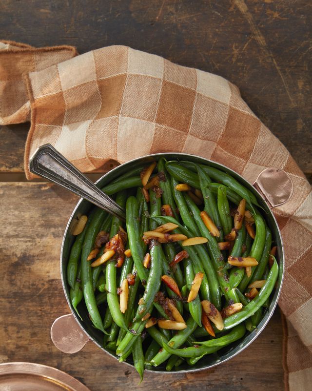 Haricots Verts (Green Beans) with Almonds and Vermouth Recipe