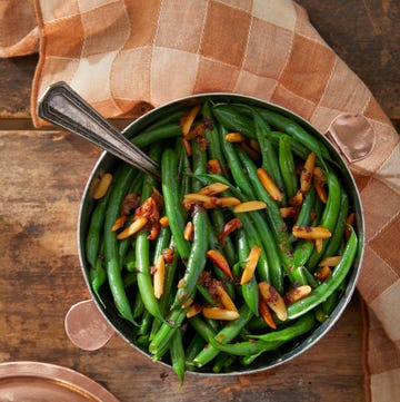 haricots verts with almonds and vermouth