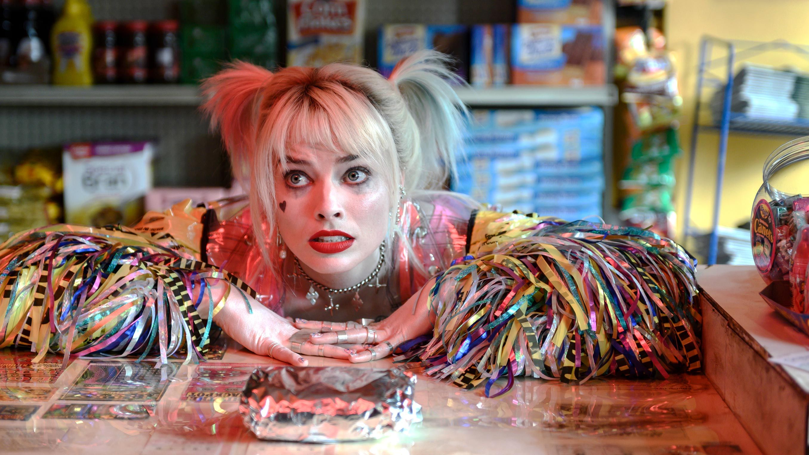 Margot Robbie's Harley Quinn Return Teased By DC Director