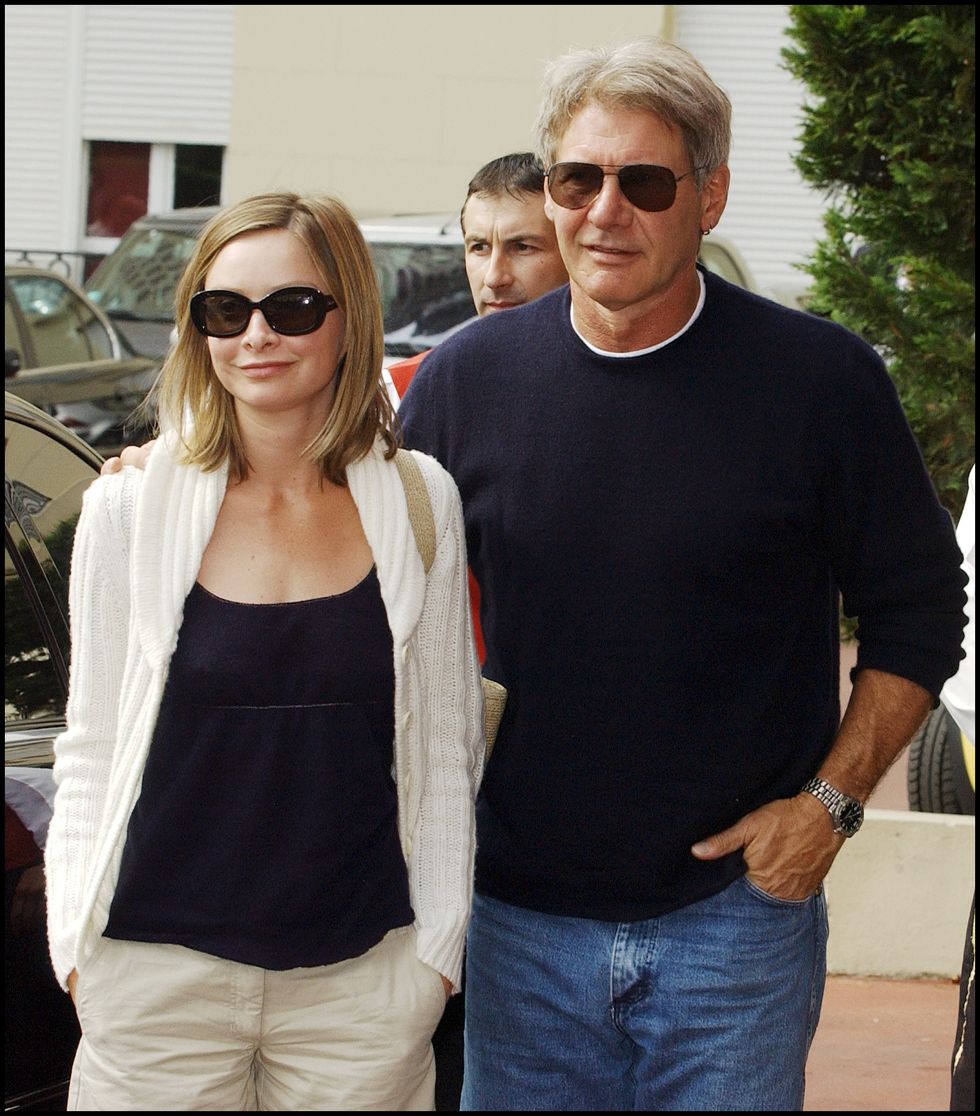 harrison ford et calista flockhart arrive at the royal hotel of deauville