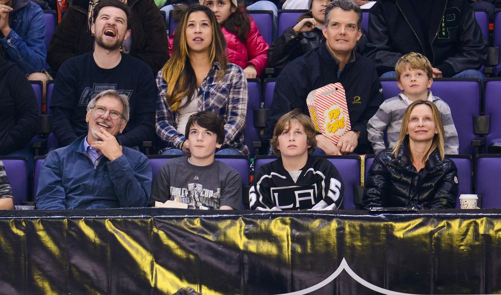 celebrities at the los angeles kings game