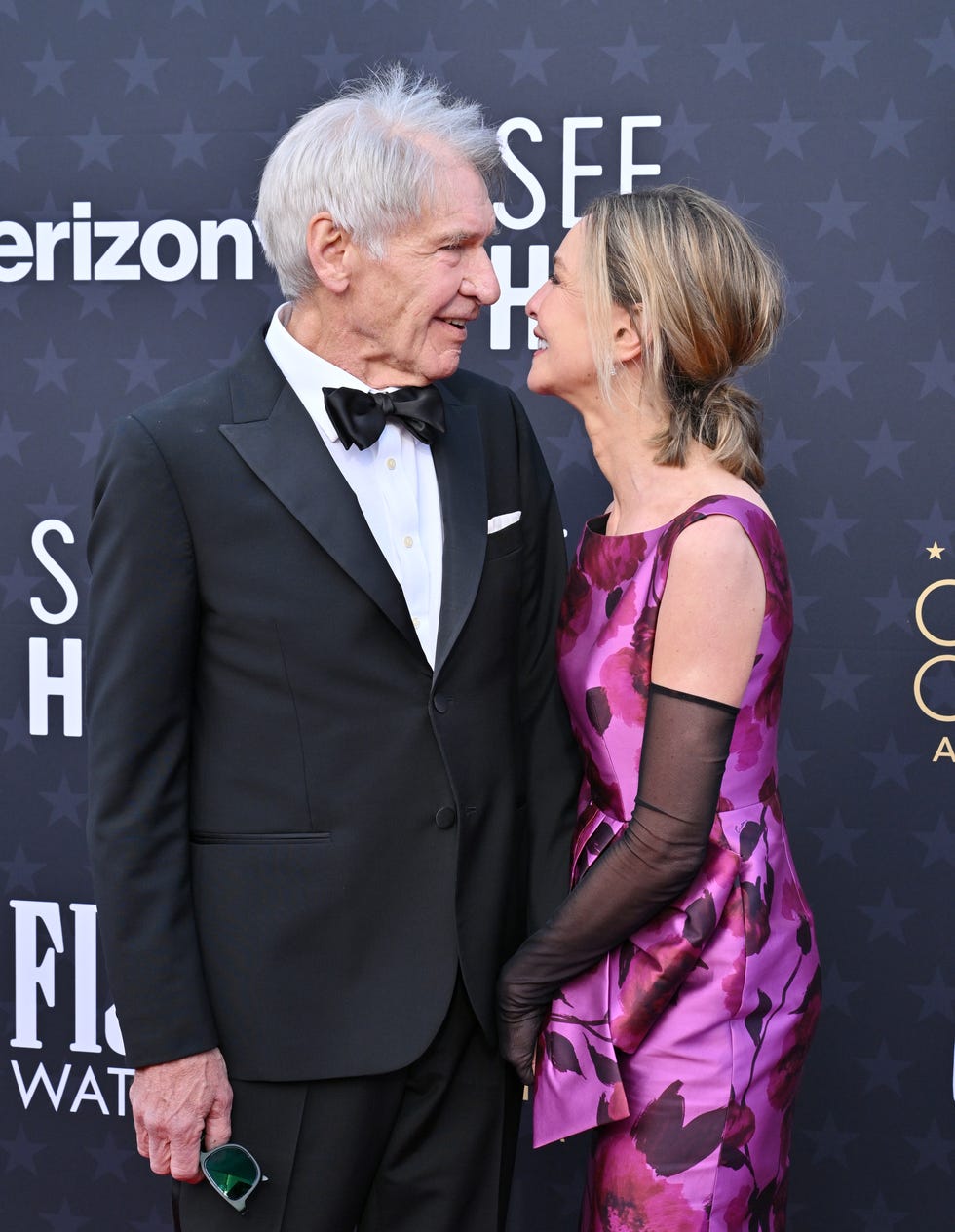 santa monica, california january 14 harrison ford and calista flockhart attend the 29th annual critics choice awards at barker hangar on january 14, 2024 in santa monica, california photo by axellebauer griffinfilmmagic