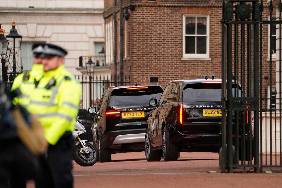 harry de inglaterra llega a clarence house