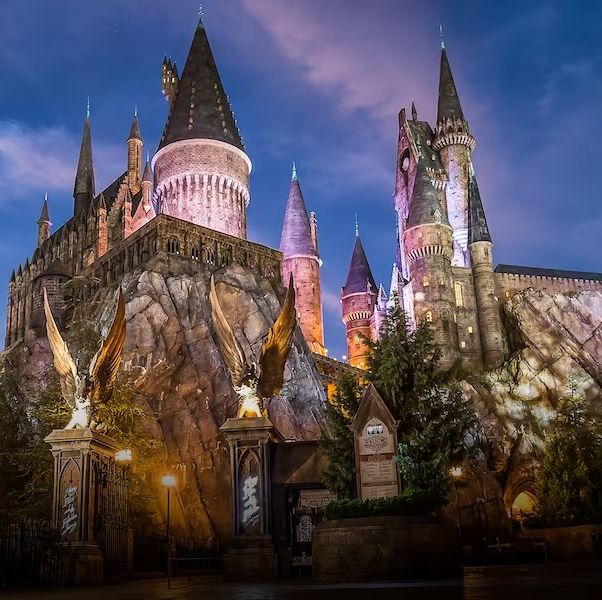harry potter ride at universal studios, a good housekeeping pick for the best things to do in orlando