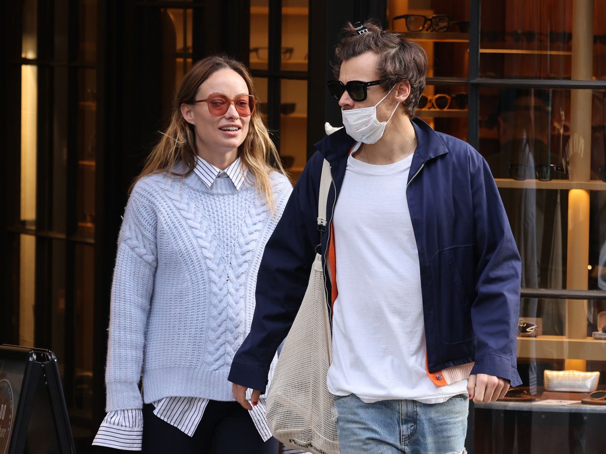 Olivia Wilde Is the Most Supportive Partner in Harry Styles's Merch