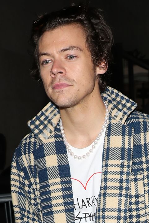 harry styles pearl necklace