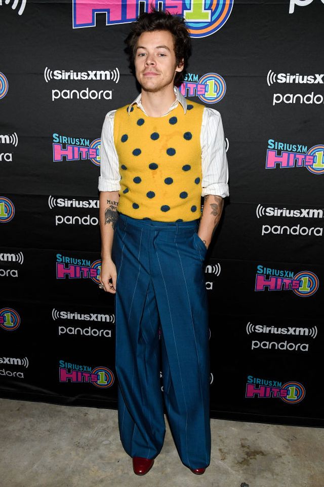 harry styles performs for siriusxm and pandora in new york city