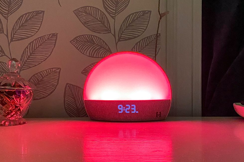 hatch restore alarm clock glowing red