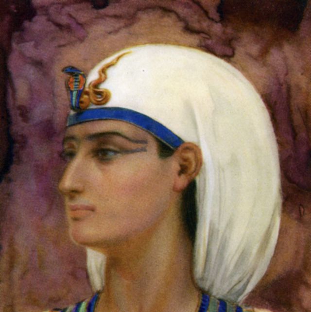 color painting of a woman looking left, she wears a white headdress and outfit with blue details and jewelry including a wide necklace