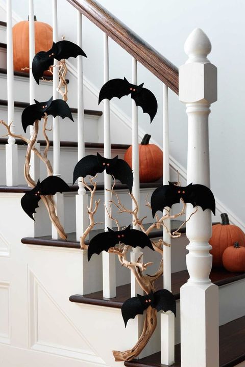 haunted house ideas batty staircase