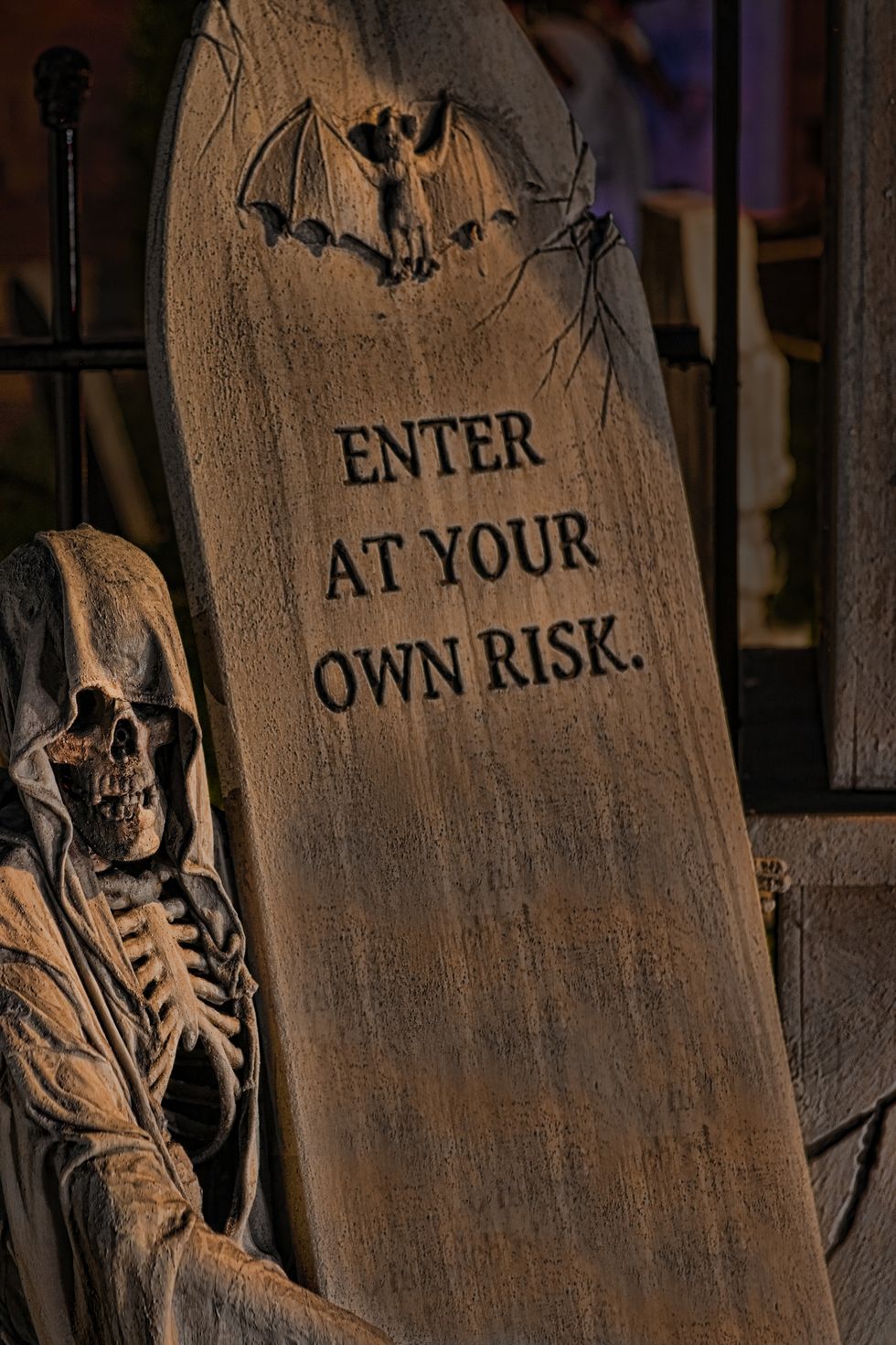 haunted house ideas tombstone