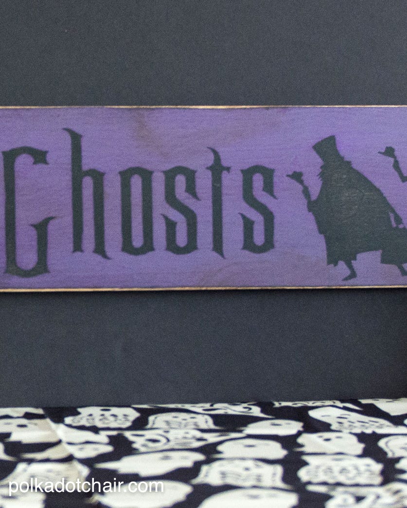 halloween ghost decorations beware of hitchhiking ghosts sign halloween ghost decorations beware of hitchhiking ghosts sign