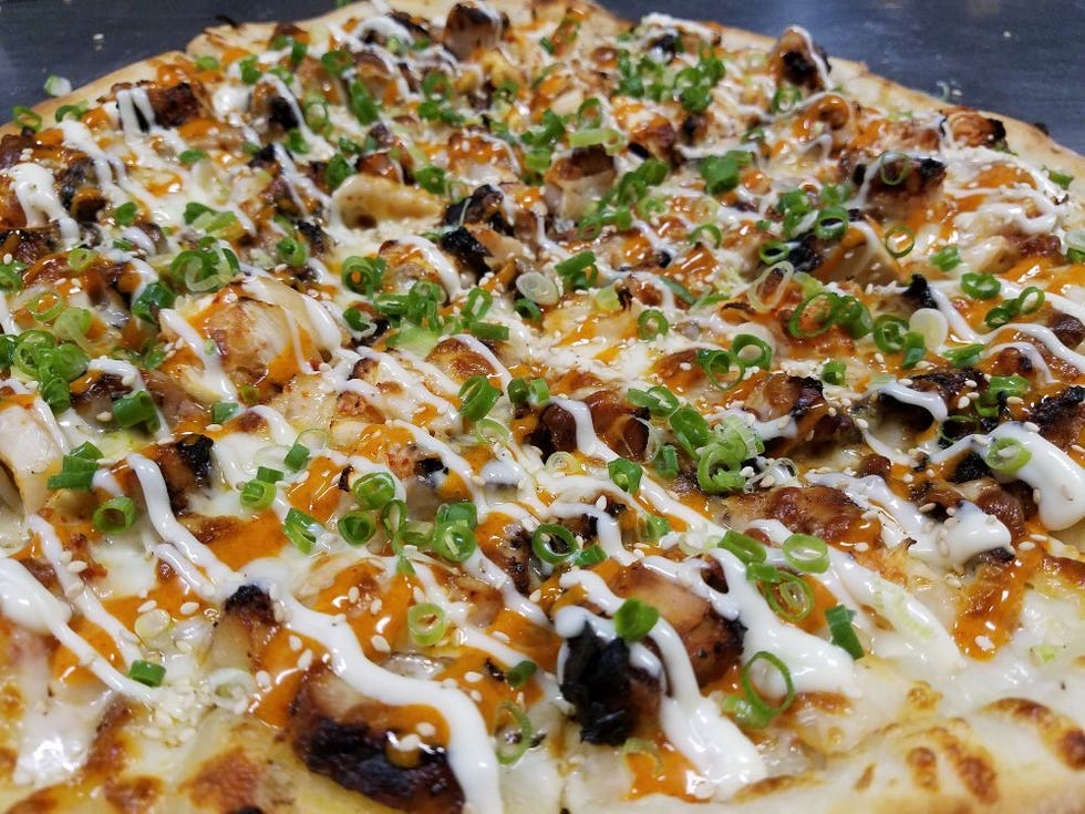 Dish, Food, Cuisine, Pizza cheese, Pizza, California-style pizza, Ingredient, Flatbread, Tarte flambée, Manakish, 