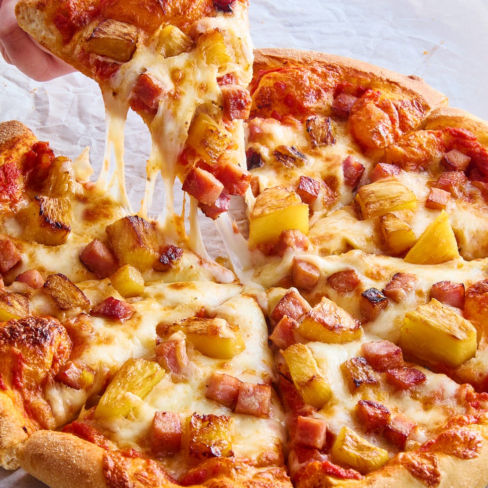 Best Hawaiian Pizza Recipe - How To Make Hawaiian Pizza