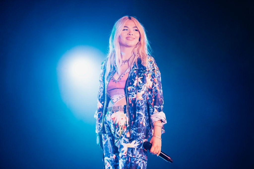 Hayley Kiyoko Gives Powerful Performance With Drag Queens in Nashville Amid Anti-LGBTQ+ Legislation