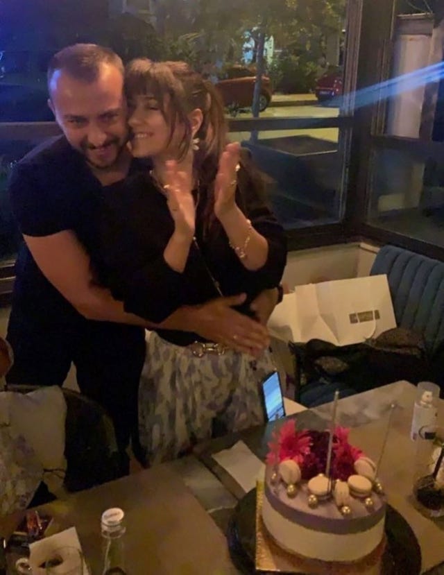 hazal kaya y ali atay cumpleaños