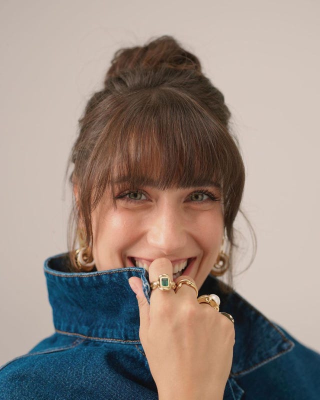 hazal kaya embajadora buena voluntad