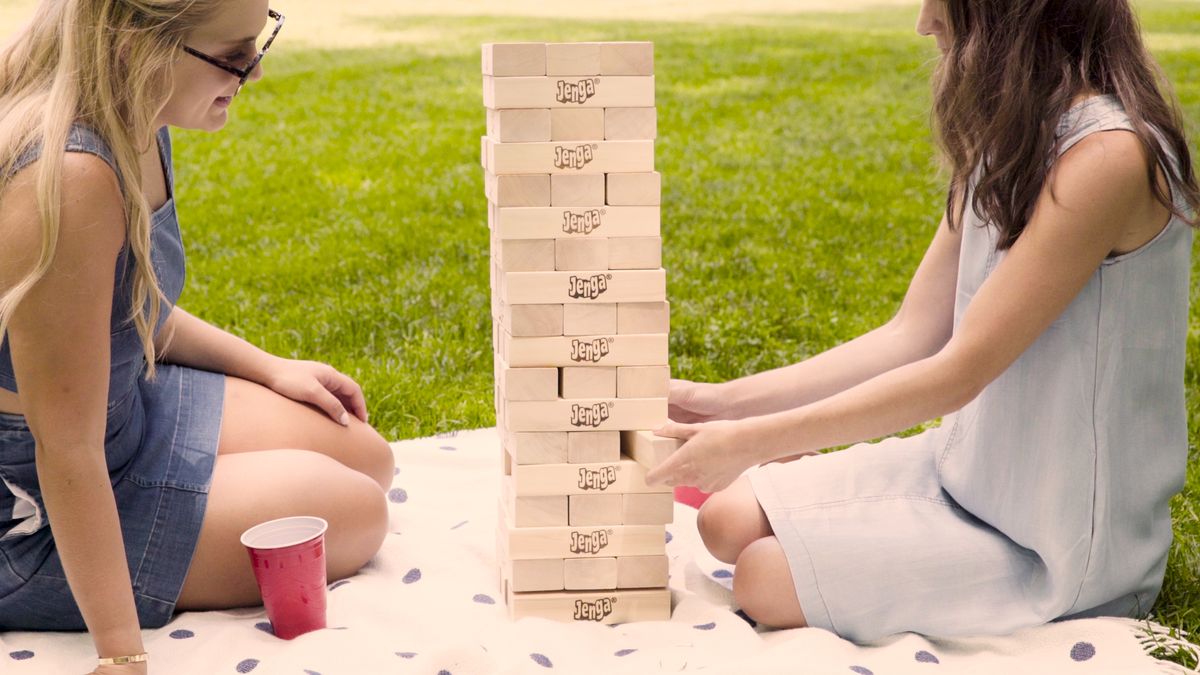 preview for HB Obsessed: Giant Jenga